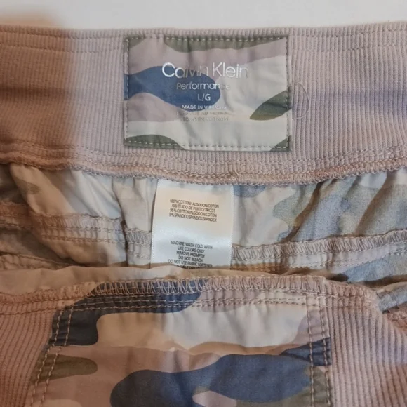 Calvin Kline Camouflage Biker Shorts Women's L - Picture 6 of 7